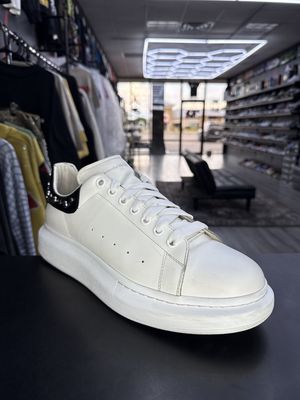 ALEXANDER MCQUEEN “STUD/WHT/BLK”  (SZ 13US / 46)  USED/ OG BOX