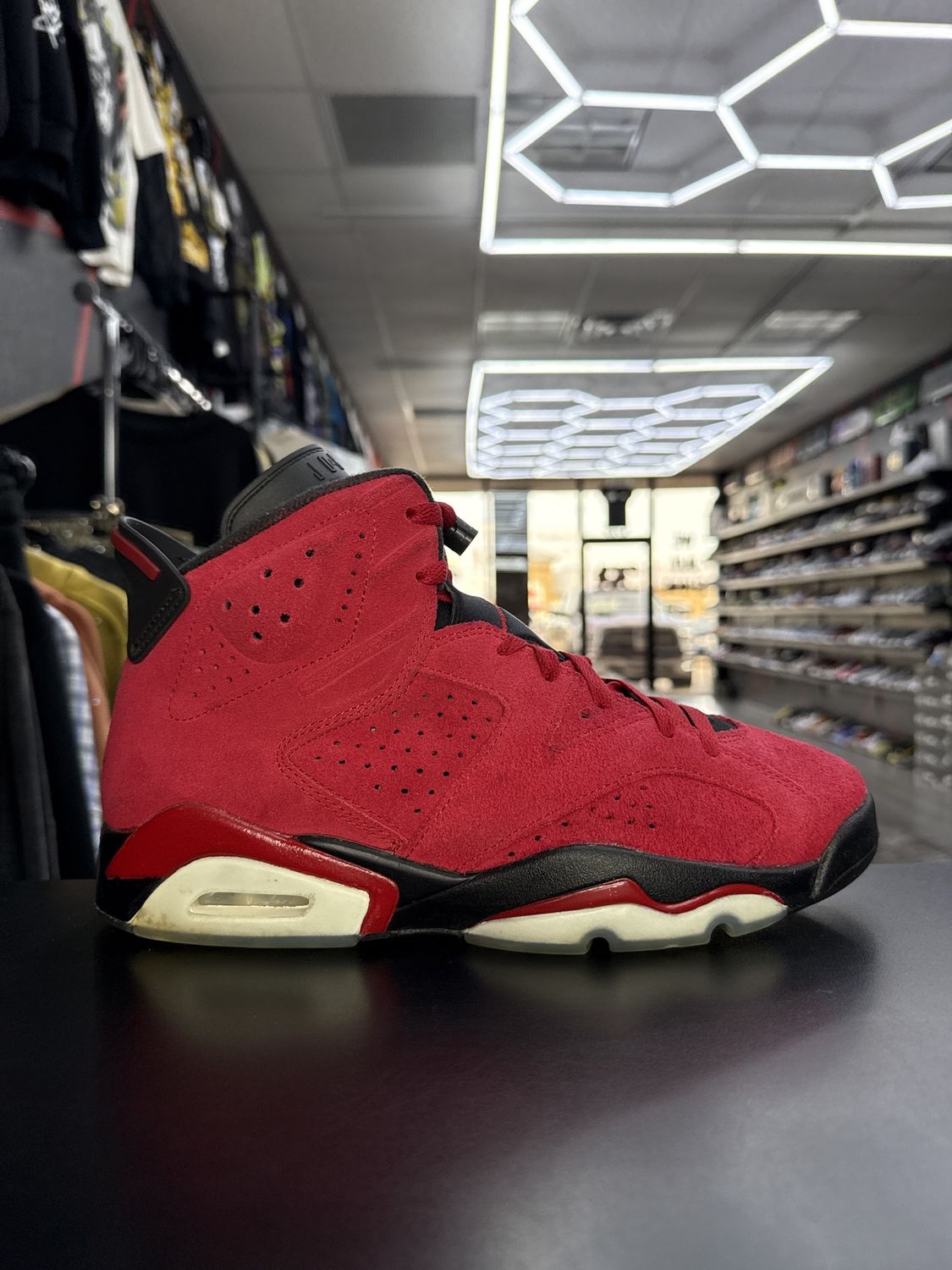 J6 “TORO BRAVO”  (SZ 9)  USED/OG ALL