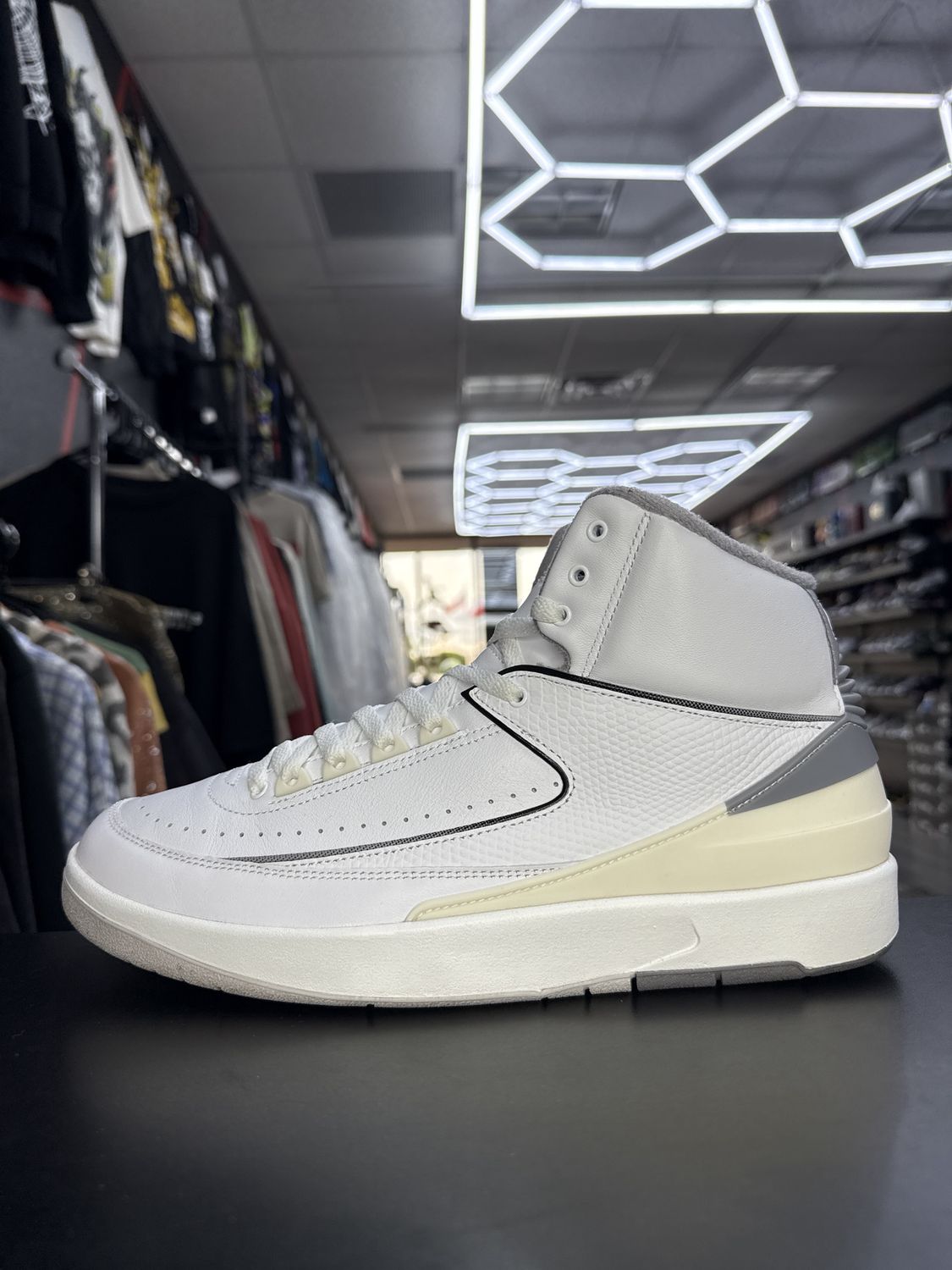 J2 “CEMENT GREY”  (SZ 11)  USED/OG ALL