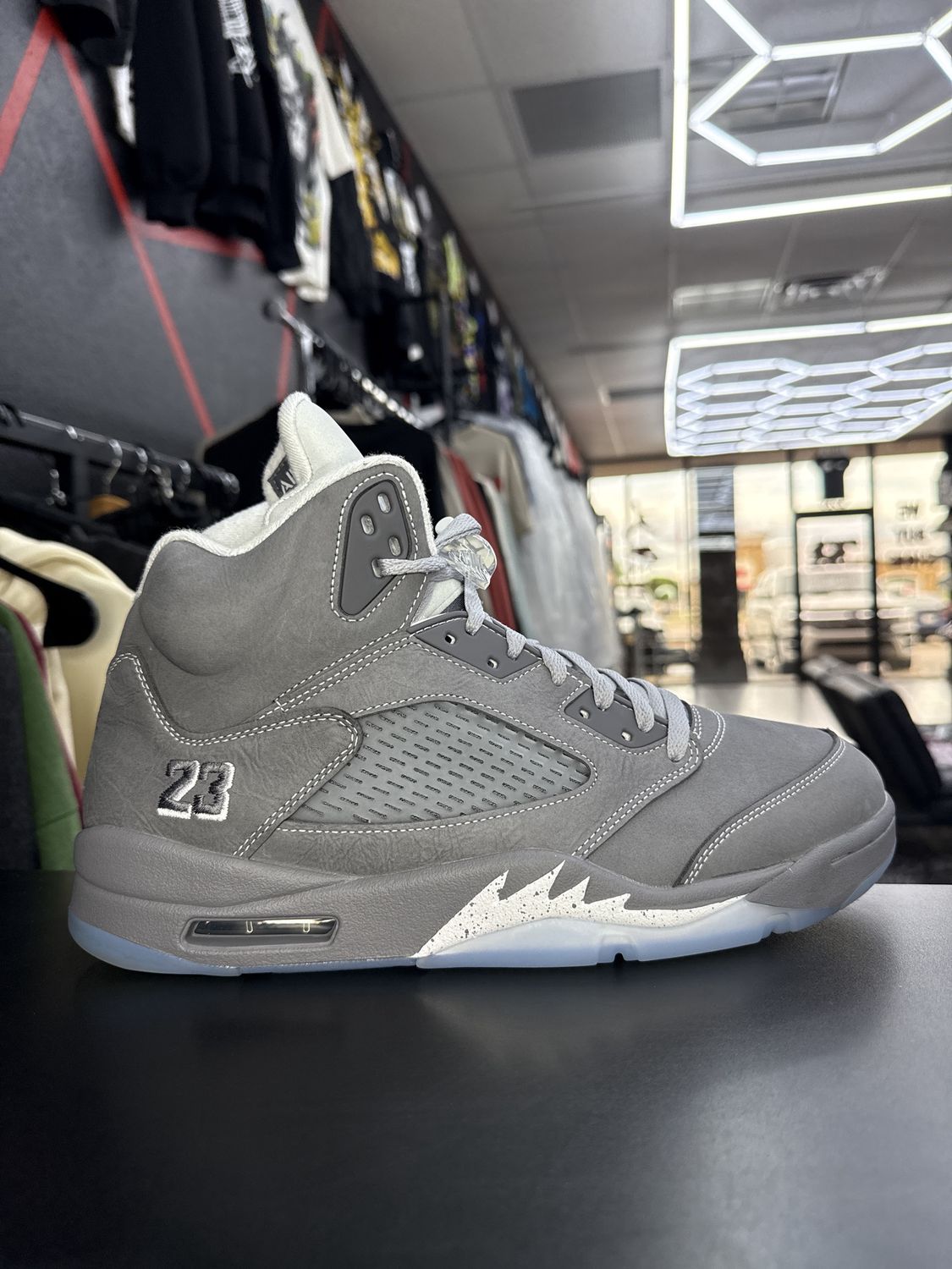 J5 “WOLF GREY”  (SZ 12)  USED/OG ALL