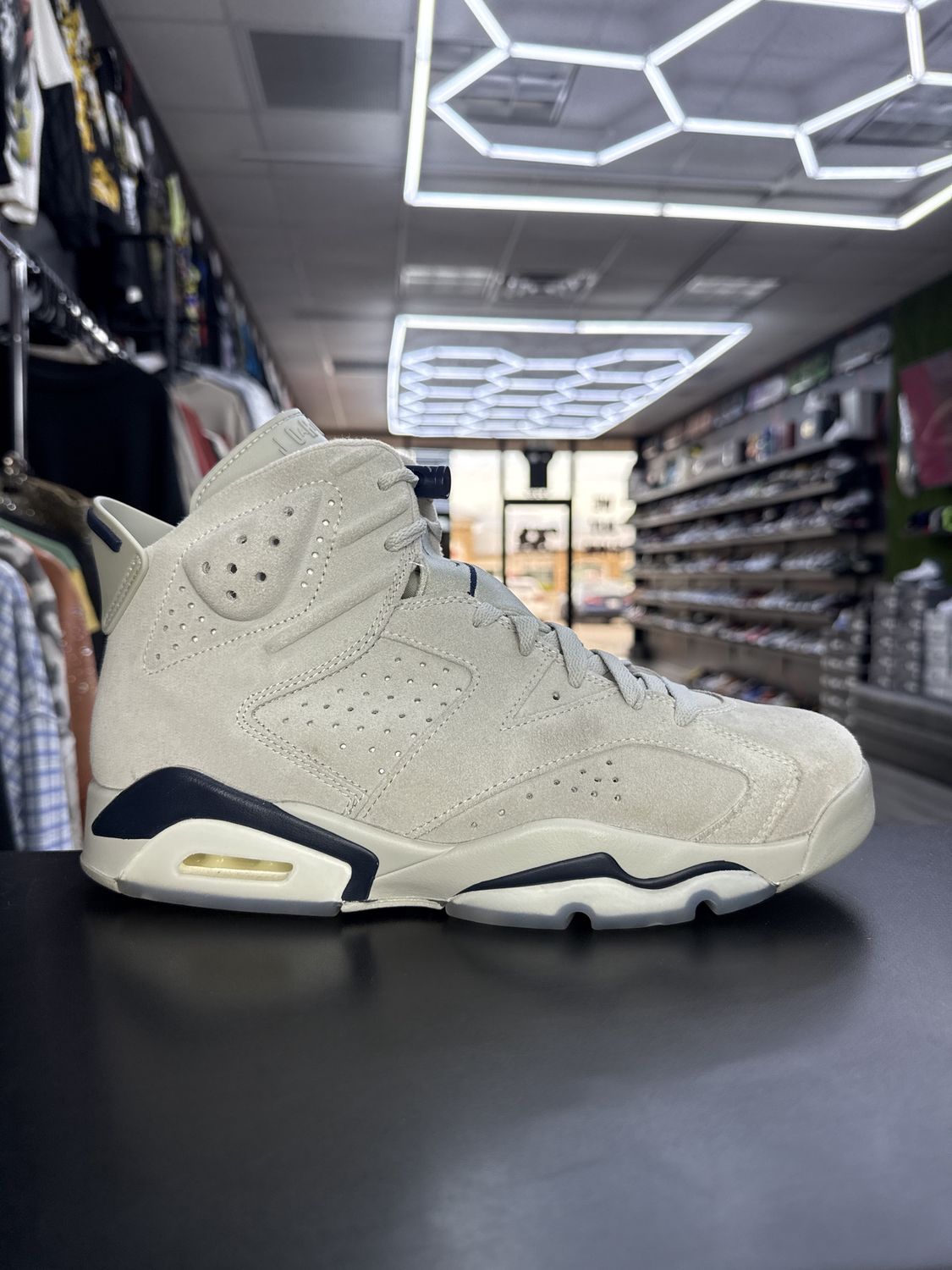 J6 “GEORGETOWN”  (SZ 9.5)  USED/OG ALL