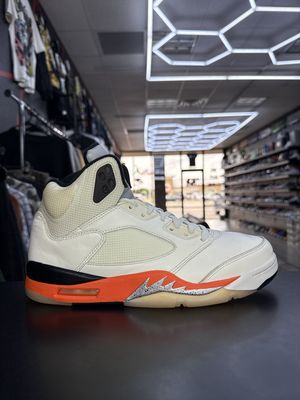 J5 “SHATTERED BACKBOARD”  (SZ 9.5)  USED/NO BOX