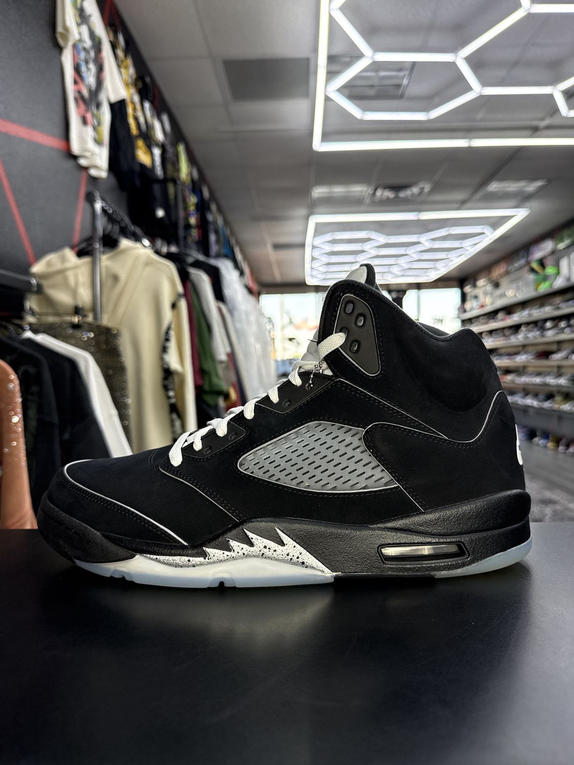 J5 “BLK METALLIC”  (SZ 11.5)  USED/OG BOX