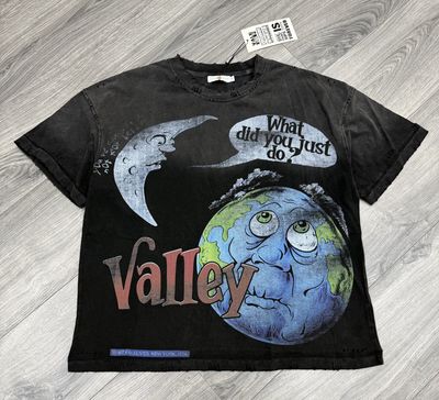 VALE FOREVER TEE  “WORLD PEACE/BLK”  (MEDIUM)  NEW