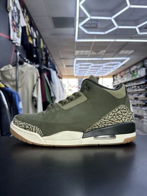 J3 “FAMILY AFFAIR”  (SZ 10.5)  WORN 1x/OG ALL