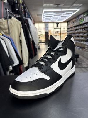 NIKE DUNK HI “PANDA”  (SZ 11)  USED/NO BOX