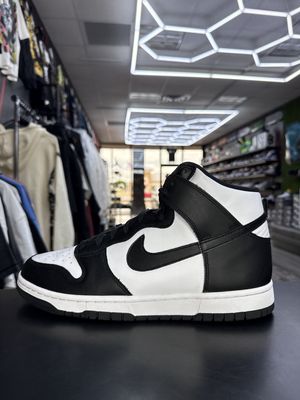 NIKE DUNK HI “PANDA”  (SZ 11)  USED/NO BOX