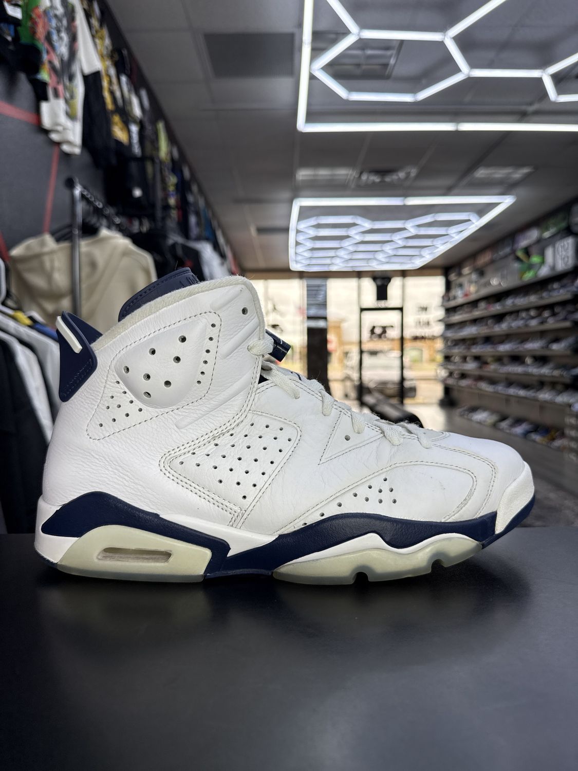 J6 “MIDNIGHT NAVY”  (SZ 10.5)  USED/NO BOX