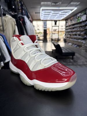 J11 “CHERRY”  (SZ 10)  USED/NO BOX