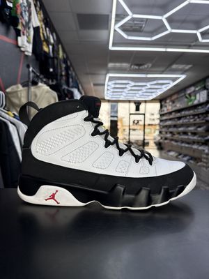 J9  “OG”  (SZ 11)  USED/NO BOX
