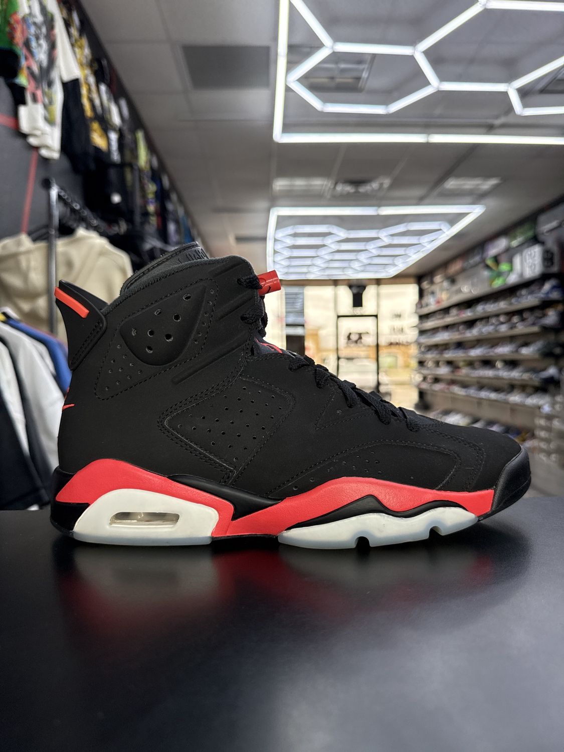 J6 “INFRARED SALESMAN”  (SZ 7.5M / 9W)  USED/NO BOX