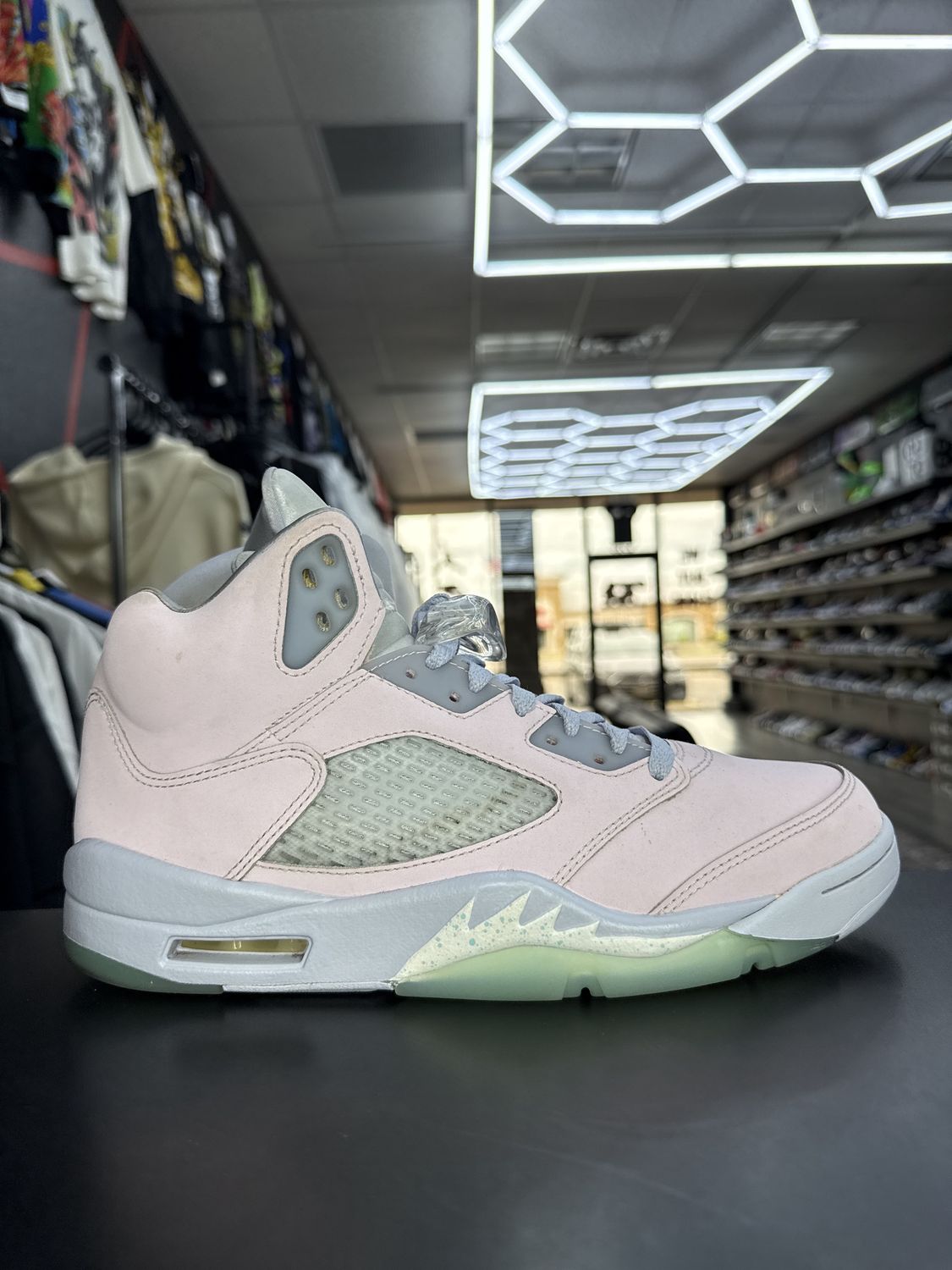 J5 “EASTER”  (SZ 9)  USED/NO BOX