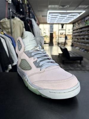 J5 “EASTER”  (SZ 9)  USED/NO BOX