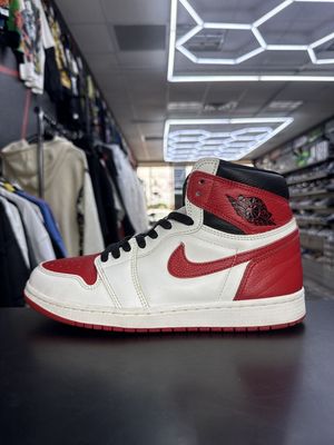 J1 “HERITAGE”  (SZ 9.5)  USED/NO BOX