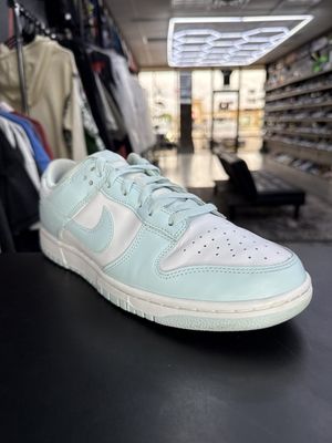 NIKE DUNK “GLACIER BLUE”  (SZ 10)  USED/NO BOX