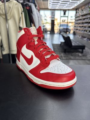 NIKE DUNK HI  “CHAMPIONSHIP RED”  (SZ 4.5Y / 6W)  USED/NO BOX