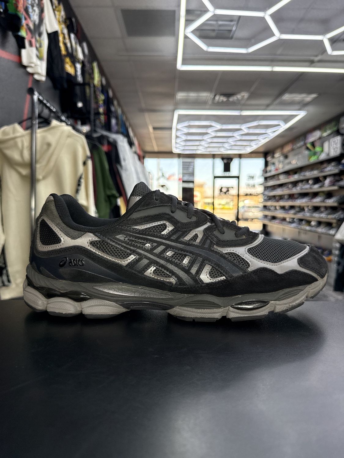 ASICS GEL-NYC  “GRAPHITE”  (SZ 13)  USED/NO BOX
