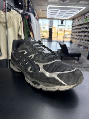 ASICS GEL-NYC  “GRAPHITE”  (SZ 13)  USED/NO BOX