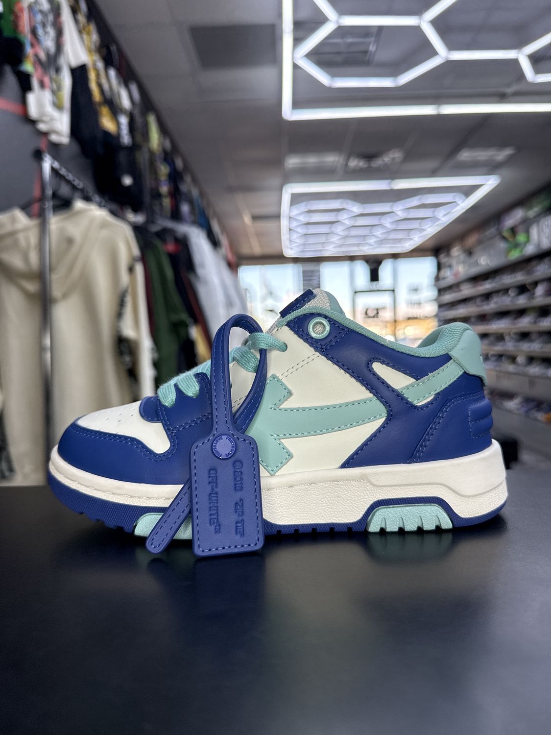 OFF-WHITE OOO “TEAL/BLUE”  (SZ 1US / 31)  USED/NO BOX