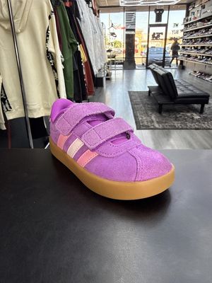 ADIDAS “PINK”  (SZ 8k)  USED/NO BOX
