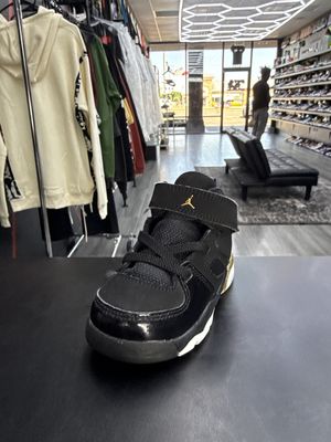JORDANS “GOLD/BLK”  (SZ 5c)  USED/NO BOX