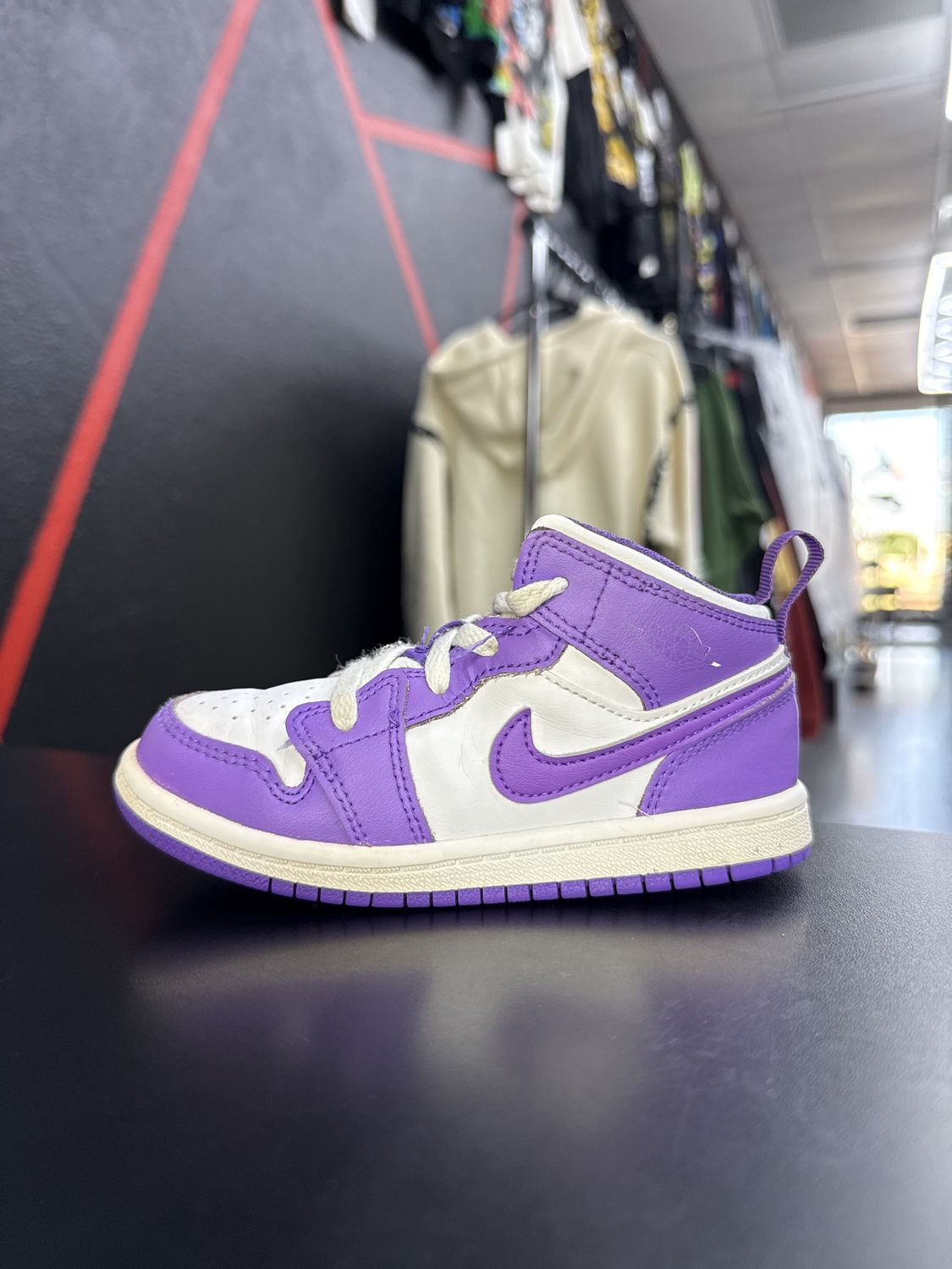 J1 MID “PURPLE”  (SZ 9c)  USED/OG BOX