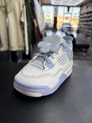 J4 “LOVE ME NOT”  (SZ 7c)  USED/OG BOX