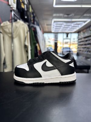 NIKE DUNK “PANDA”  (SZ 6c)  USED/OG BOX