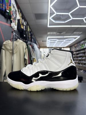 J11 “GRATITUDE”  (SZ 7.5M / 9W)  USED/OG BOX