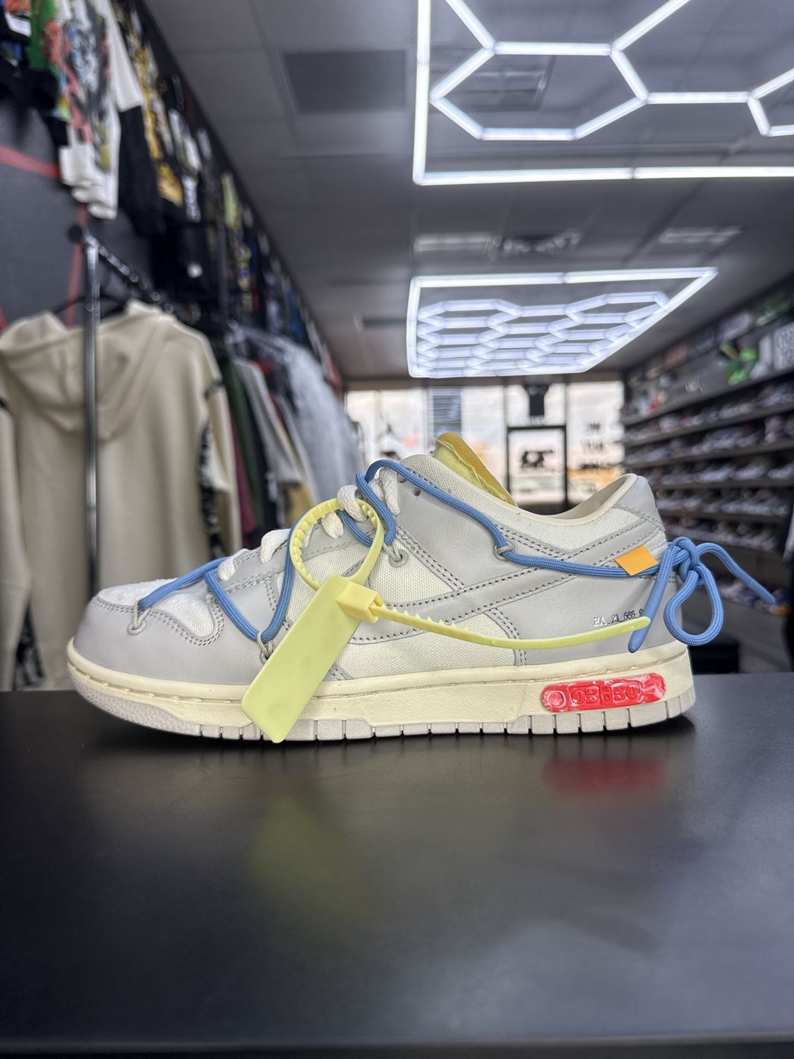 NIKE DUNK x OFF-WHITE “LOT 5”  (SZ 7M / 8.5W)  USED/OG ALL