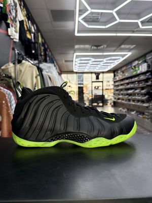 NIKE FOAMPOSITE “BLK VOLT”  (SZ 11.5)  WORN 1x/OG BOX
