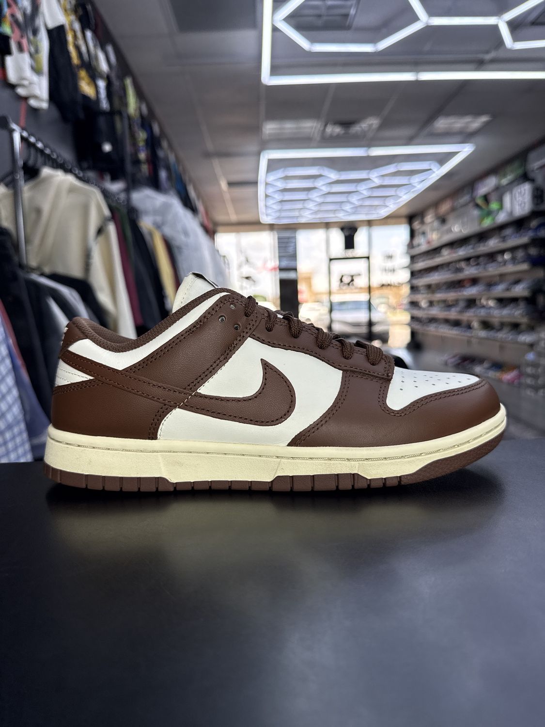NIKE DUNK “CACAO”  (SZ 6.5Y / 8W)  USED/OG BOX