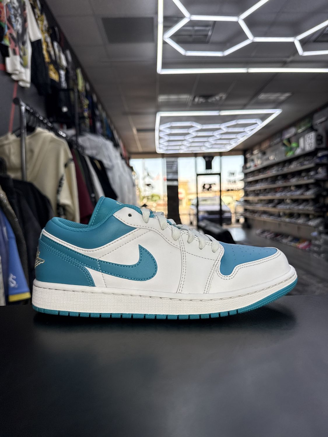 J1 LOW “AQUATONE”  (SZ 9.5)  USED/OG BOX