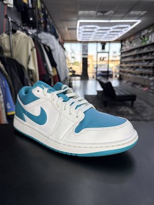 J1 LOW “AQUATONE”  (SZ 9.5)  USED/OG BOX