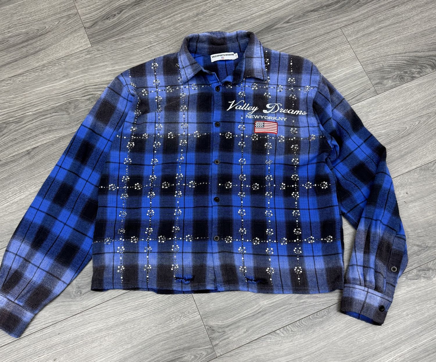 VALE FOREVER FLANNEL “THE BLUES”  (MEDIUM)  PRE-OWNED