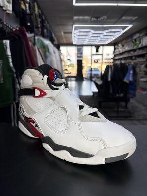 J8  “TRUE RED”  (SZ 11)  USED/OG BOX