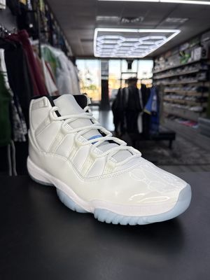 J11 “LEGEND BLUE”  (SZ 10.5)  USED/OG BOX