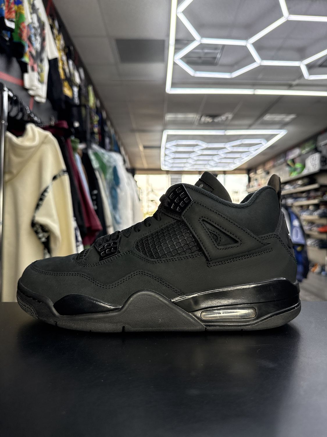 J4 “BLK CAT”  (SZ 10)  USED/OG BOX  (NO INSOLES)