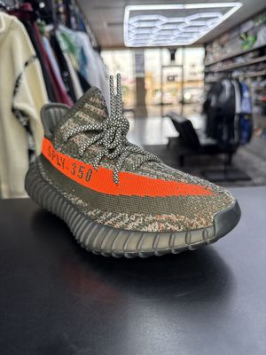 YZY 350 V2 “CARBON BELUGA”  (SZ 4.5M / 5.5W)  USED/OG ALL