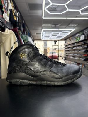 J10  “NYC”  (SZ 11.5)  USED/OG BOX