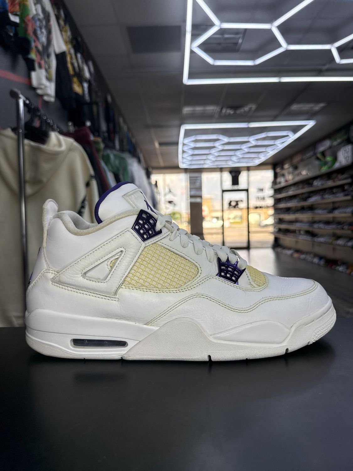 J4 “PURPLE METALLIC”  (SZ 12)  USED/OG BOX