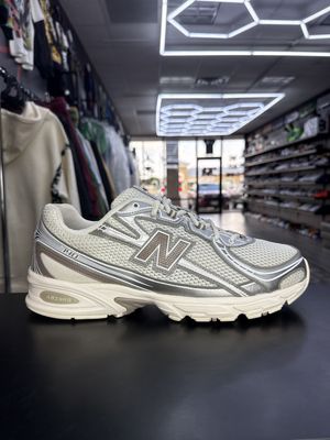 NEW BALANCE 740  “WHT/BROWN”  (SZ 12)  USED/OG BOX