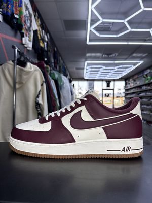 NIKE AF1 “COLLEGE PACK MAROON”  (SZ 15)  USED/NO BOX