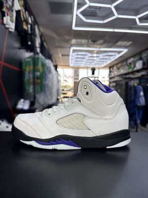 J5 “DARK CONCORD”  (SZ 2.5Y)  USED/OG BOX