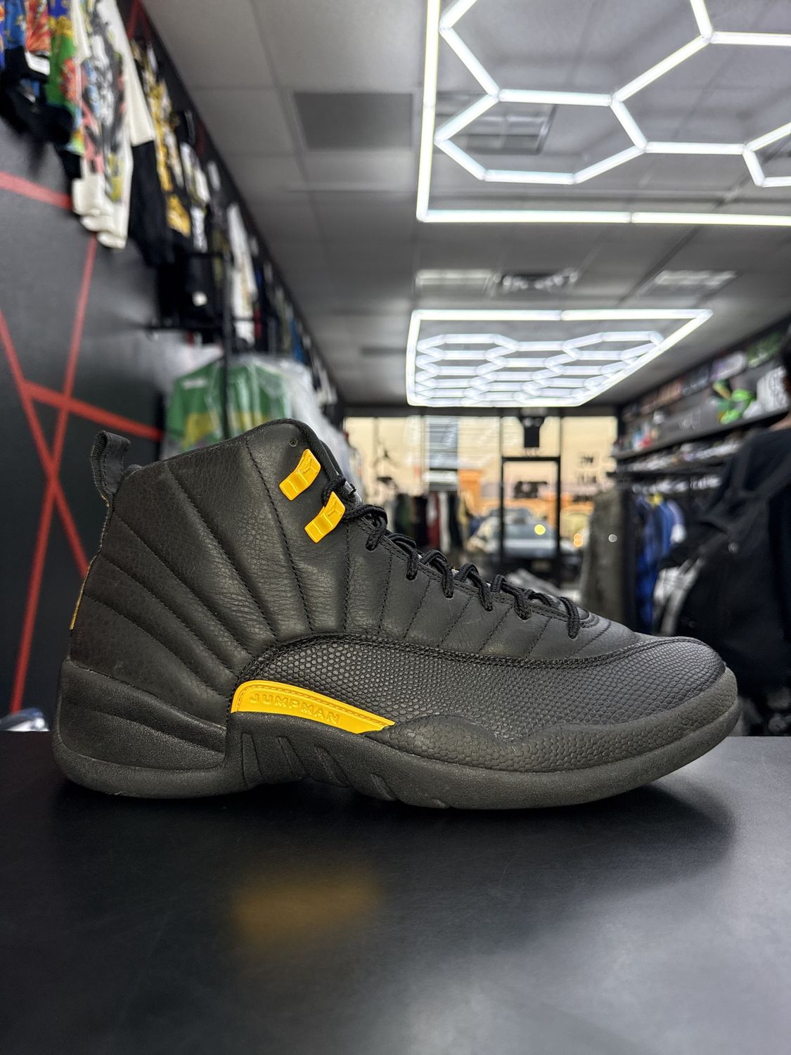 J12 “BLK TAXI”  (SZ 11.5)  USED/OG ALL