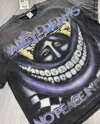 VALE FOREVER TEE “SMILEY FACE”  (MEDIUM)  NEW