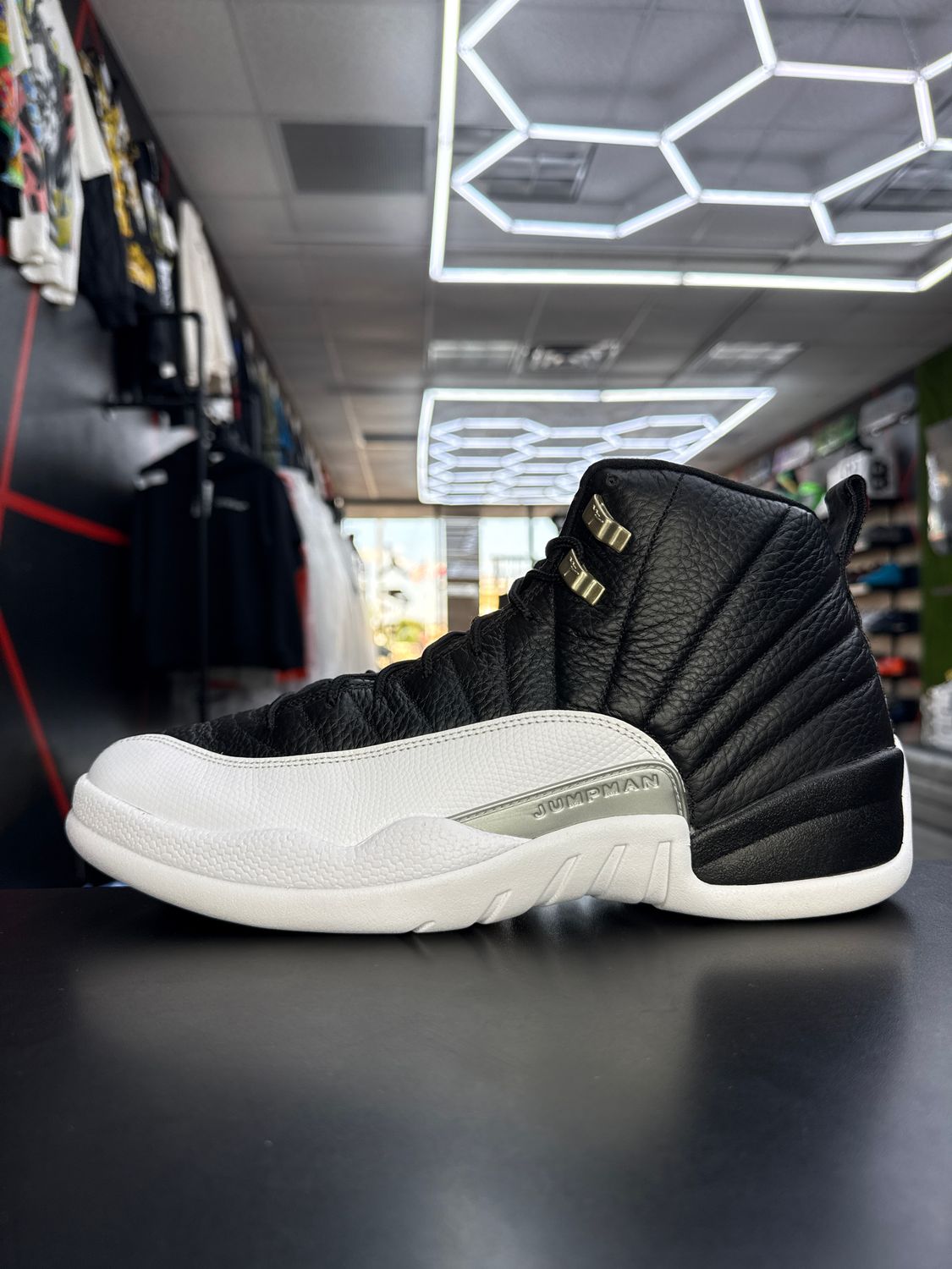 J12 “PLAYOFF”  (SZ 13)  USED/OG ALL