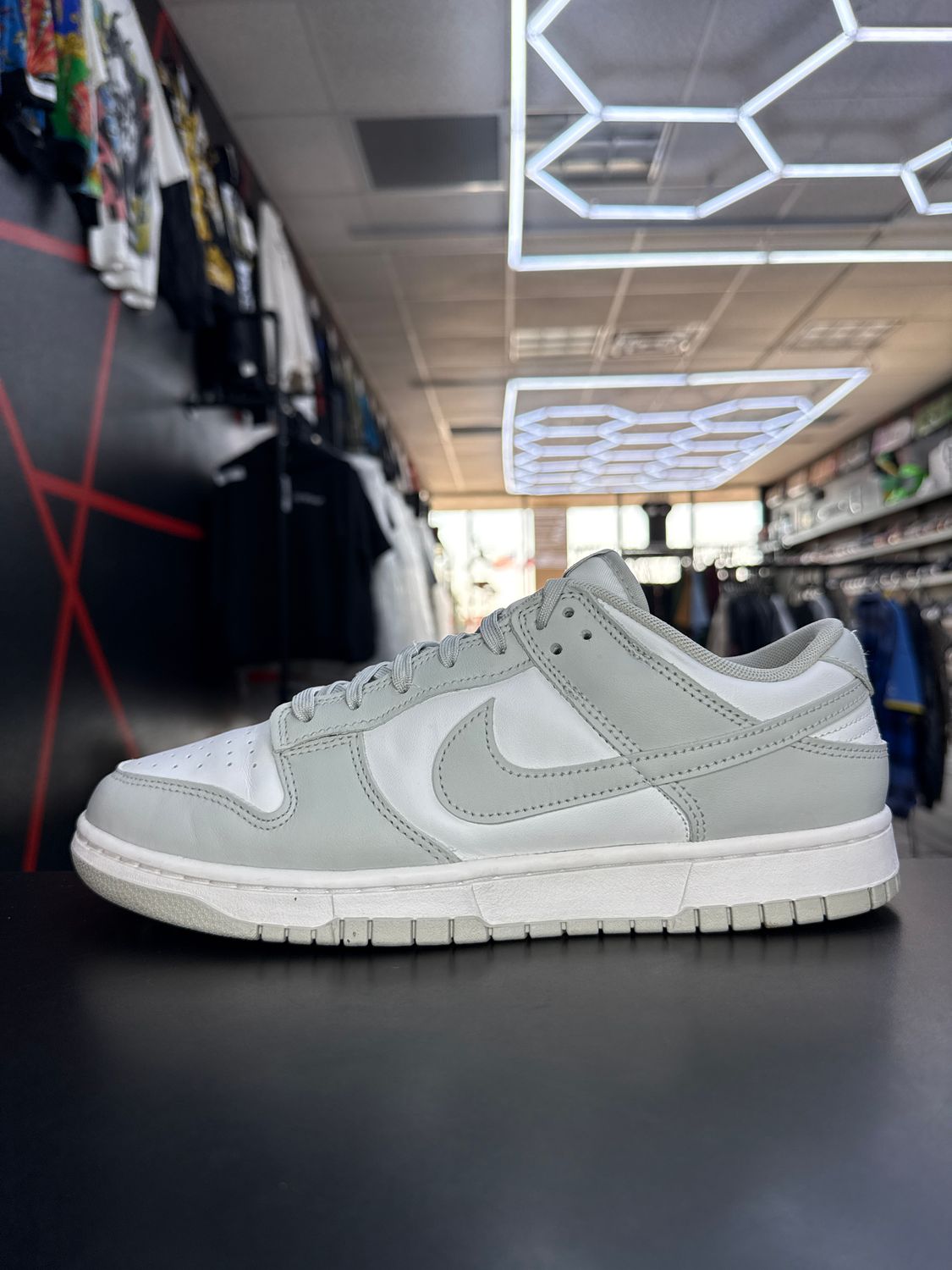 NIKE DUNK “FOG GREY”  (SZ 10)  USED/OG BOX