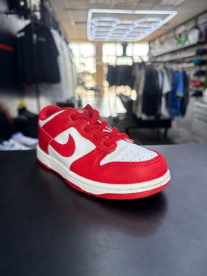 NIKE DUNK “UNIVERSITY RED”  (SZ 10c)  USED/NO BOX