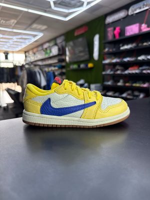 J1 LOW x TRAVIS SCOTT  “CANARY”  (SZ 9c)  USED/NO BOX
